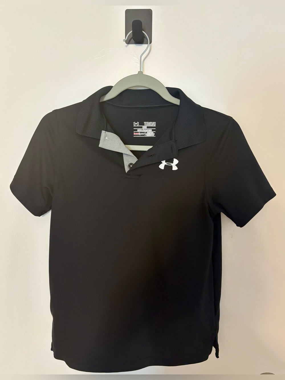 Under Armour - Boys Youth Size M - Black Polo